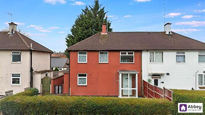 3 Bedroom Semi Detached House For Sale In Billington Close, Leicester, LE4