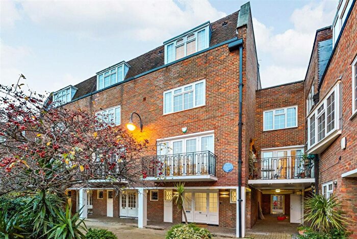 4 Bedroom Property To Rent In Robert Close, Maida Vale, W9