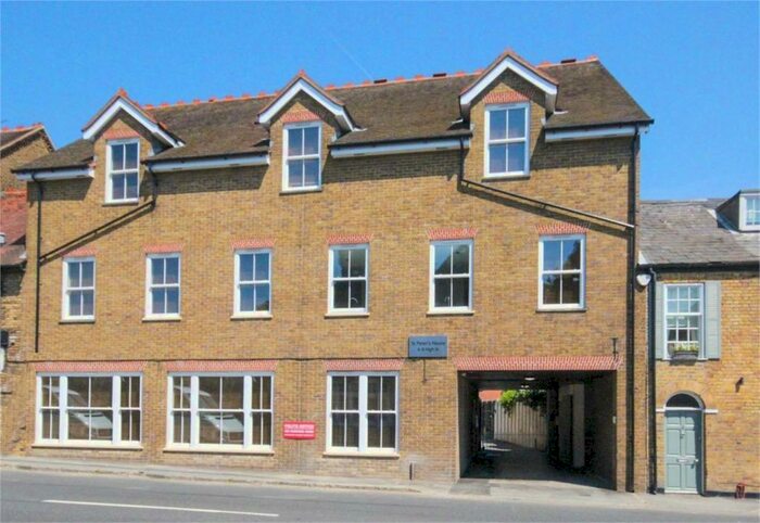 1 Bedroom Apartment To Rent In - High Street, Iver, SL0