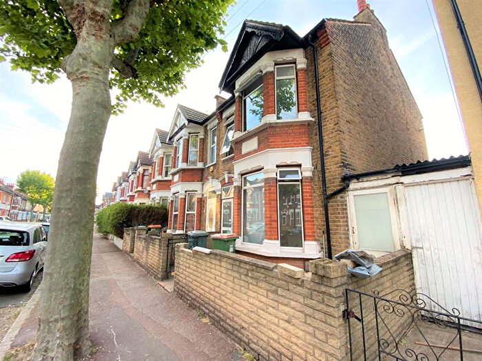 4 Bedroom Terraced House To Rent In Mitcham Road, London, E6