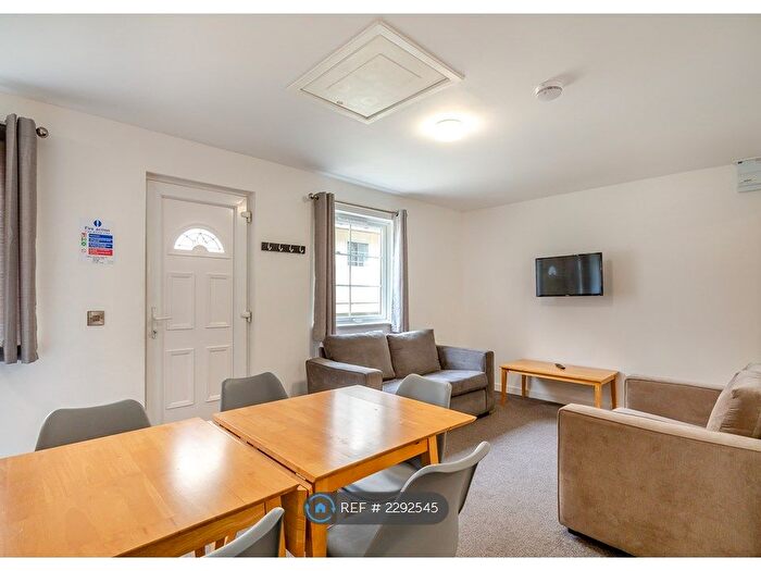 3 Bedroom Bungalow To Rent In Marlborough Road, Ilfracombe, EX34