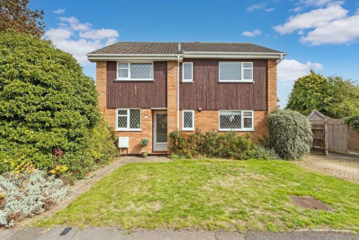 4 Bedroom Detached House For Sale In Cranbrook Drive, Maidenhead, Berkshire, SL6
