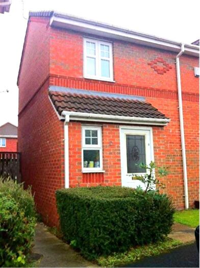 3 Bedroom End Of Terrace House To Rent In Maplewood Close, Manchester, Greater Manchester, M9