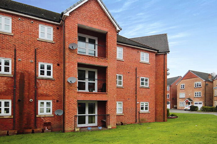 2 Bedroom Apartment To Rent In Kingsbury Close, Bury, BL8