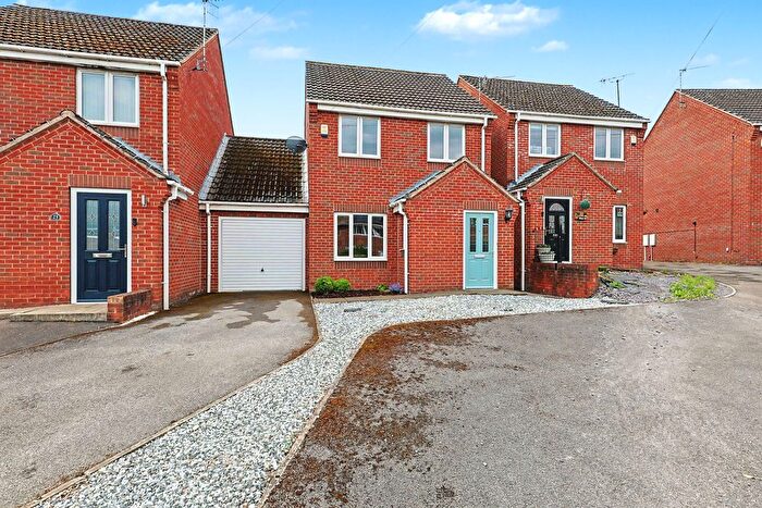 3 Bedroom Detached House For Sale In White Road, Staveley, Chesterfield, S43