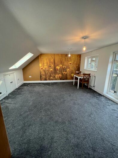 2 Bedroom Flat To Rent In Ashton Road, Enfield, EN3