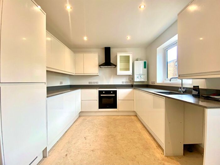 2 Bedroom Bungalow To Rent In Noble Gardens, March, PE15