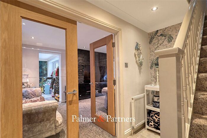 5 Bedroom Detached House For Sale In Gandalfs Ride, South Woodham Ferrers, Chelmsford, Essex, CM3