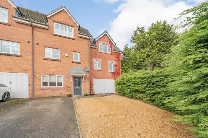 5 Bedroom Town House For Sale In East O' Hills Close, Heswall, Wirral, CH60