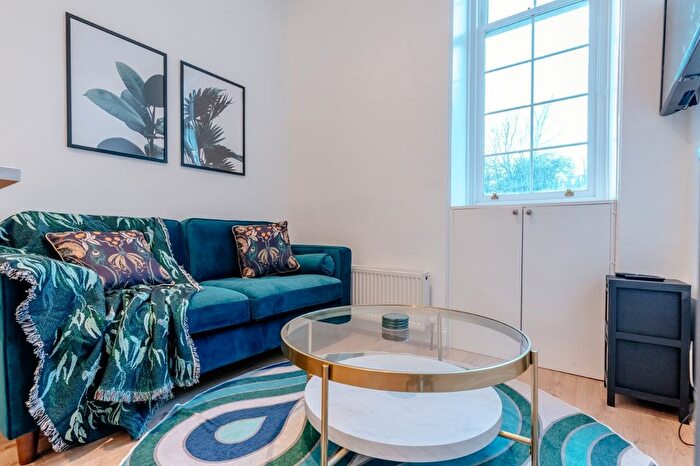 1 Bedroom Flat To Rent In North Junction Street, Edinburgh, Midlothian, EH6