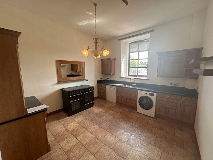 3 Bedroom Flat To Rent In Blaikies Mews, Dundee, DD3