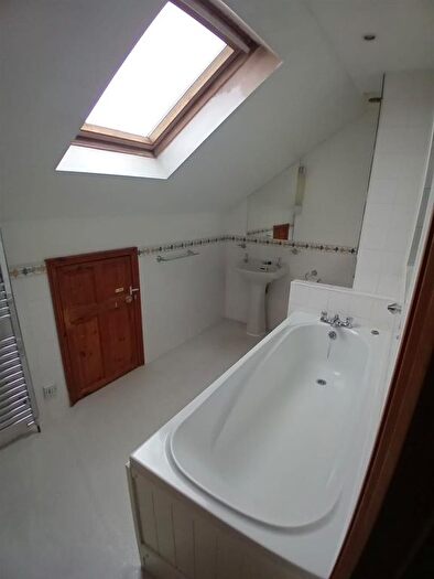 4 Bedroom Property To Rent In Broomfield Road, Earlsdon, Coventry, CV5