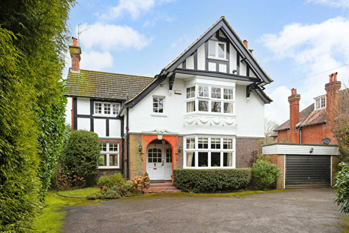 5 Bedroom Detached House For Sale In Horsham Road, Holmwood, RH5