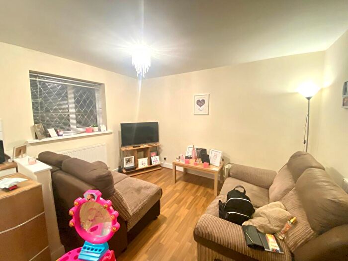 1 Bedroom Flat To Rent In Stapleford Close, Manchester, M23