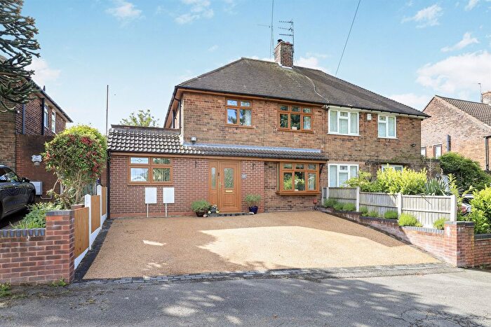 3 Bedroom Semi-Detached House For Sale In Paul Pursehouse Road, Bilston, WV14