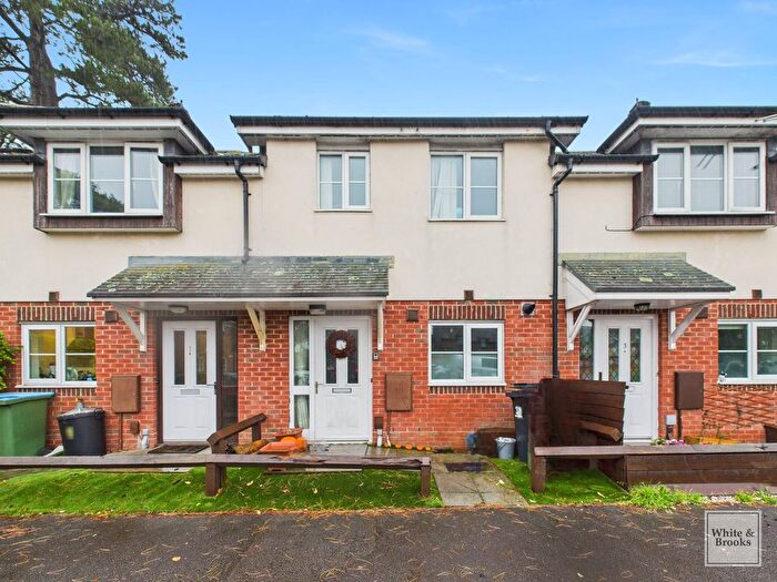 2 Bedroom Terraced House For Sale In Monterey Gardens, Bognor Regis, PO21