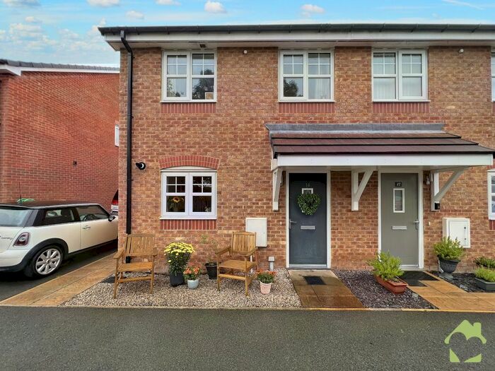 3 Bedroom End Of Terrace House For Sale In Lapwing Close, Claughton-On-Brock, Preston, PR3