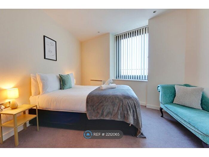 2 Bedroom Flat To Rent In St Pauls Square, Sheffield, S1