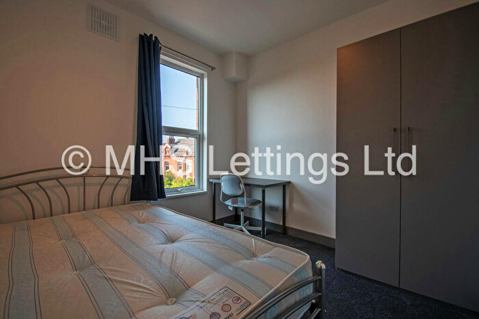 1 Bedroom Terraced House To Rent In Room, Royal Park Grove, Leeds, LS6