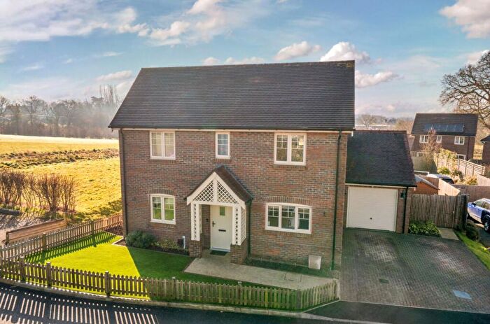 4 Bedroom Detached House For Sale In Knowle Park Lane, Fair Oak, SO50