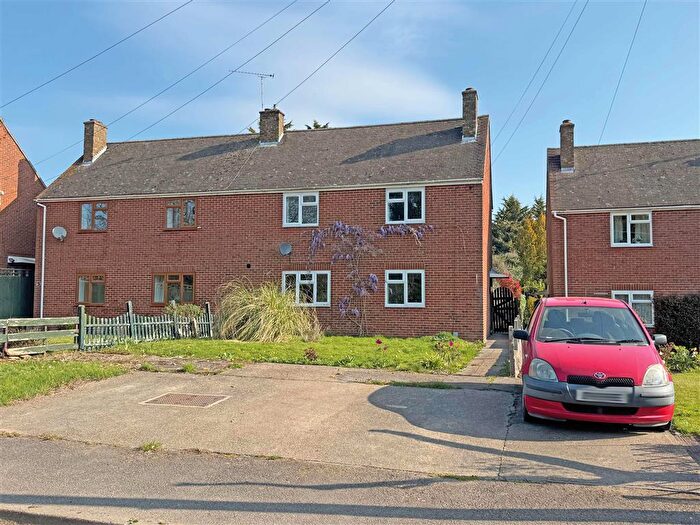 3 Bedroom Semi-Detached House For Sale In Deerton Street, Teynham, Sittingbourne, ME9
