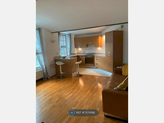 1 Bedroom Flat To Rent In Royal Mills, Manchester, M4