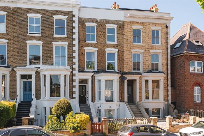 1 Bedroom Flat For Sale In Burma Road, London, N16