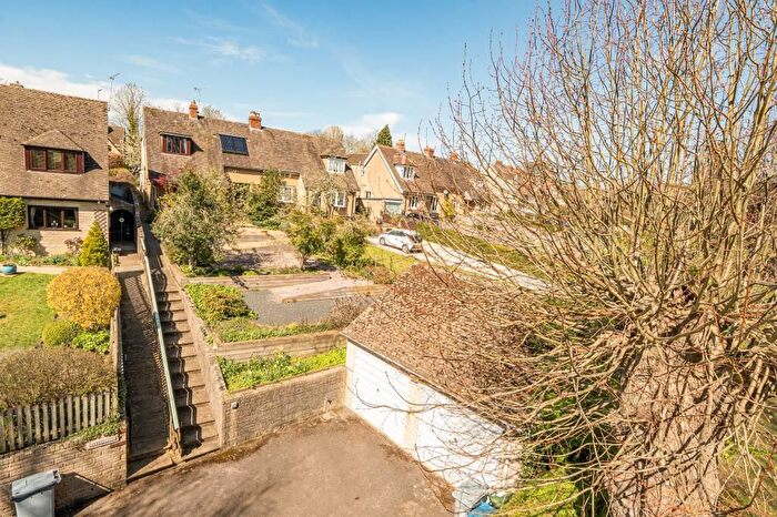 3 Bedroom Semi Detached House For Sale In The Drive, Enstone, OX7