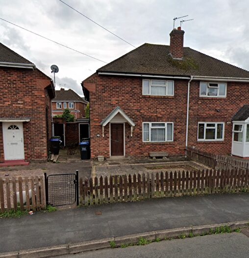 4 Bedroom Semi-Detached House To Rent In Westlea Road, Leamington Spa, CV31