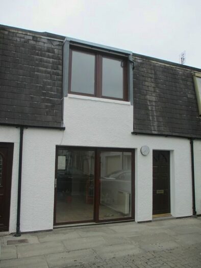 2 Bedroom Detached House To Rent In Raeburn Mews, Stockbridge, Edinburgh, EH4