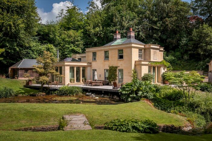 4 Bedroom Detached House For Sale In Steep, Petersfield, Hampshire, GU32