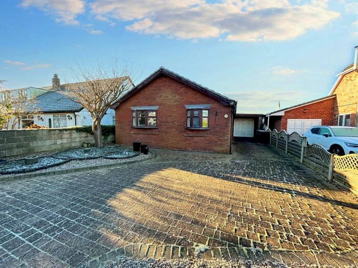 3 Bedroom Detached Bungalow For Sale In New Lane, Burscough, L40
