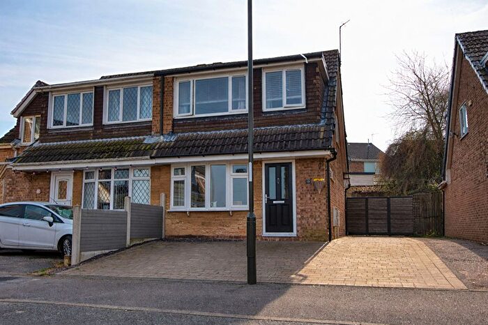 3 Bedroom Semi Detached House For Sale In Southfields, Clowne, S43