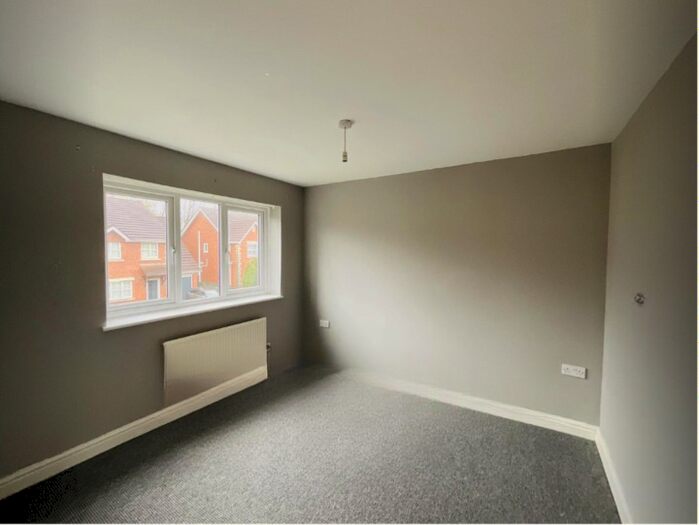 3 Bedroom Detached House To Rent In Lon Y Maes, Pemberton, Llanelli, SA14