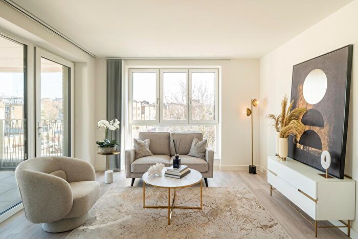 1 Bedroom Flat For Sale In Eeko, Camden, NW1