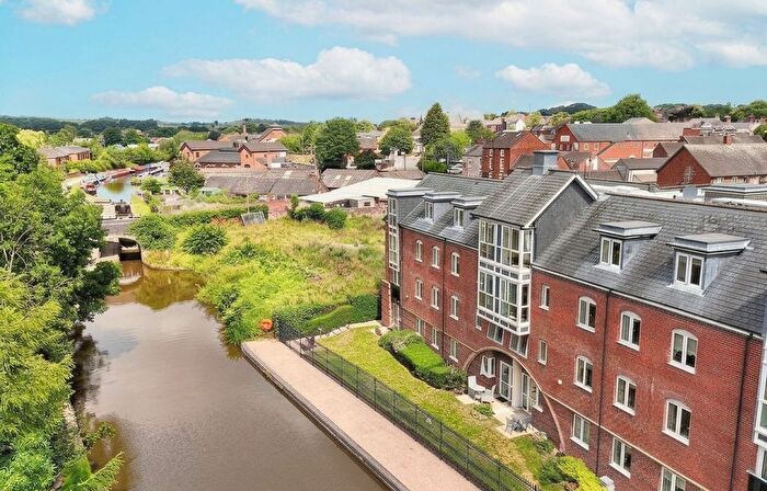 1 Bedroom Flat For Sale In Crown Street, Stone, ST15