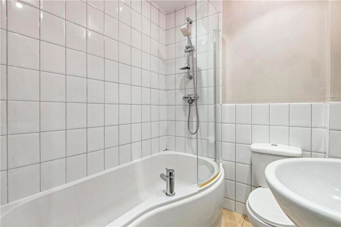 2 Bedroom Flat For Sale In Cavendish Road, Balham, SW12 - Photo 7