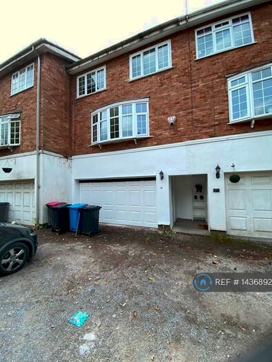3 Bedroom Terraced House To Rent In Kersal Crag, Salford, M7