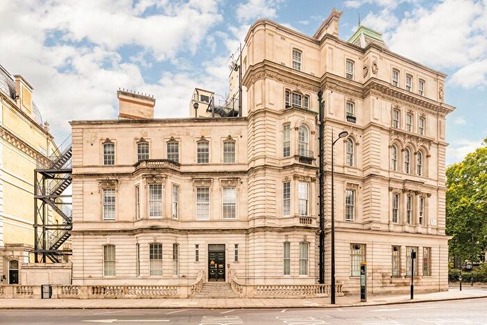 2 Bedroom Flat To Rent In Grosvenor Gardens, Belgravia, SW1W
