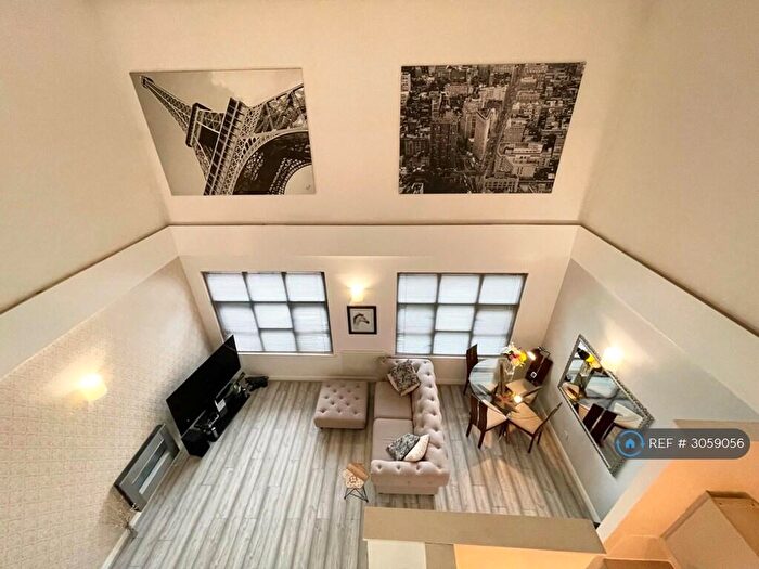 2 Bedroom Penthouse To Rent In Naples Street, Manchester, M4