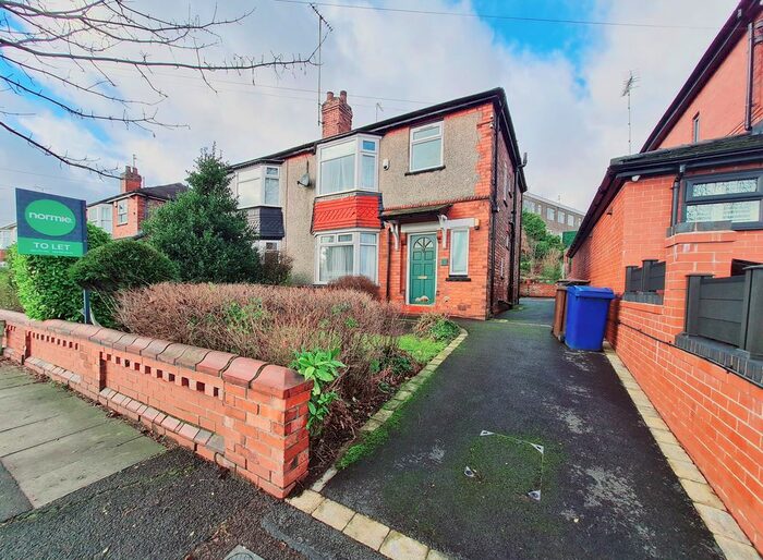 3 Bedroom Semi-Detached House To Rent In Park Lane, Whitefield, Manchester M45