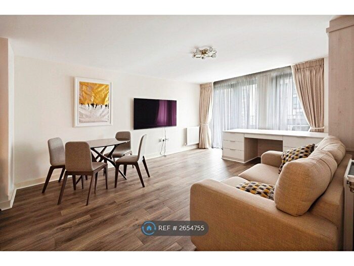 1 Bedroom Flat To Rent In Theodor Court, Barnet, London, NW9