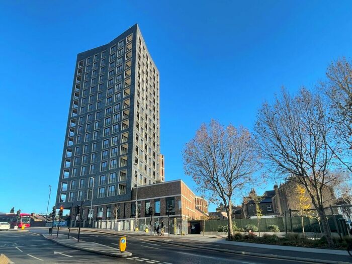 1 Bedroom Apartment To Rent In Juniper House (Skyline Apartments), Hoe Street, Walthamtsow, E17
