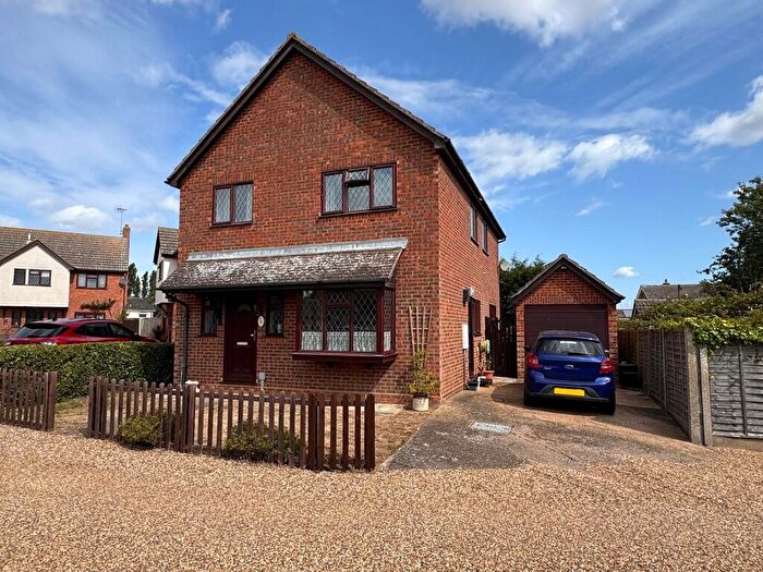 4 Bedroom Detached House For Sale In Dow Court, Southminster, CM0