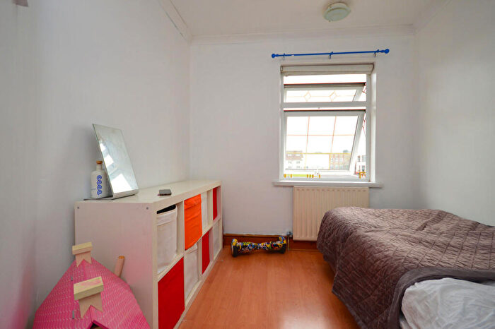 3 Bedroom Terraced House To Rent In Wilmington Gardens, Barking, IG11
