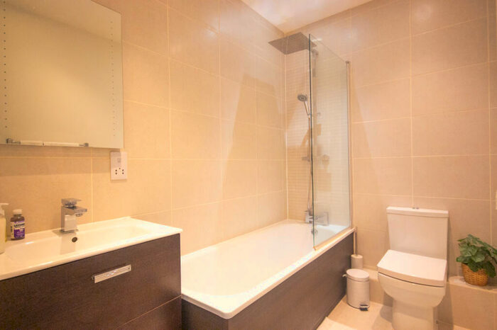 1 Bedroom Flat To Rent In London Road, St. Albans, AL1
