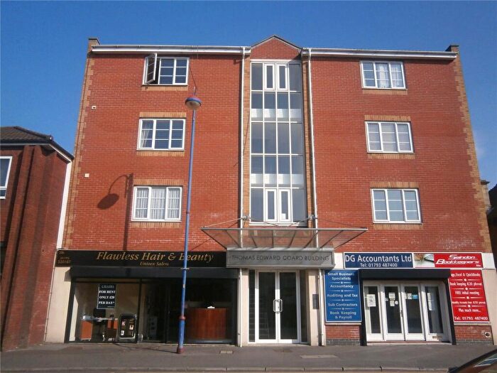 1 Bedroom Apartment For Sale In Cricklade Road, Gorse Hill, Swindon, SN2