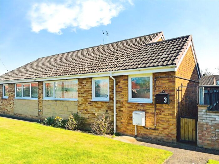 3 Bedroom Bungalow For Sale In Harfry Walk, Goole, DN14