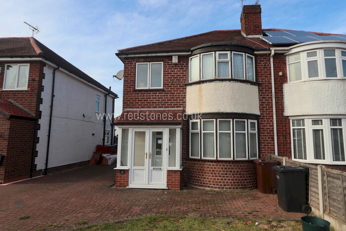 3 Bedroom Semi-Detached House To Rent In Stafford Road, Wolverhampton, WV10