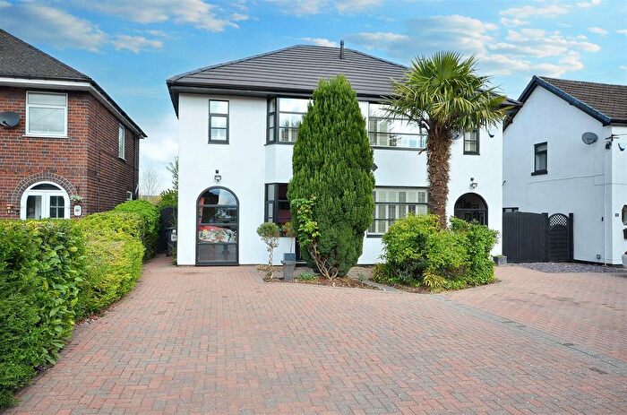 4 Bedroom Detached House For Sale In Fairview Villas, Baldwins Gate, ST5
